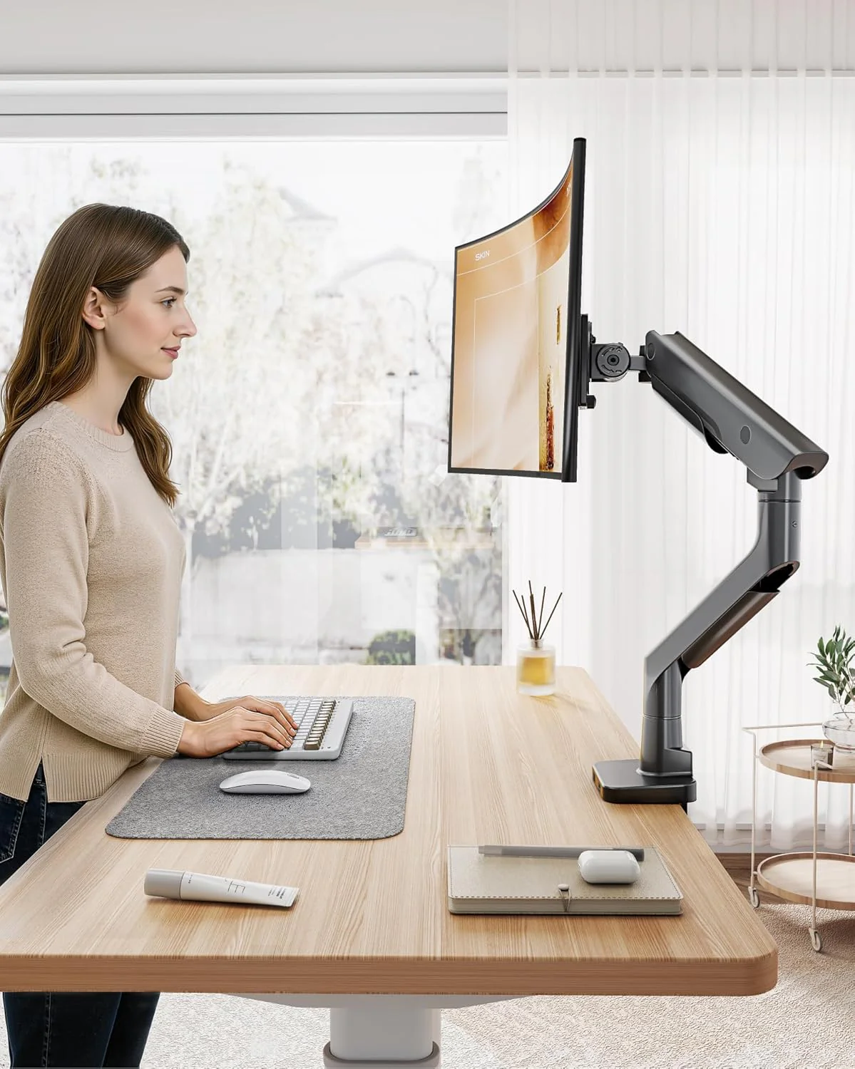 Premium Aluminum Monitor Arm for 17”–57” Screens | MA1003UCBK - Image 9